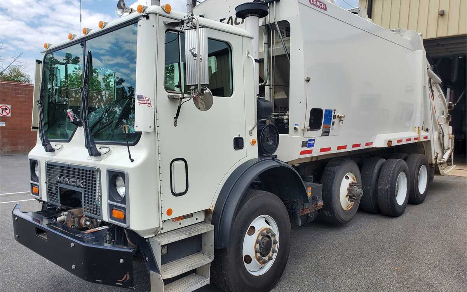 Rear-Load Garbage Truck Financing