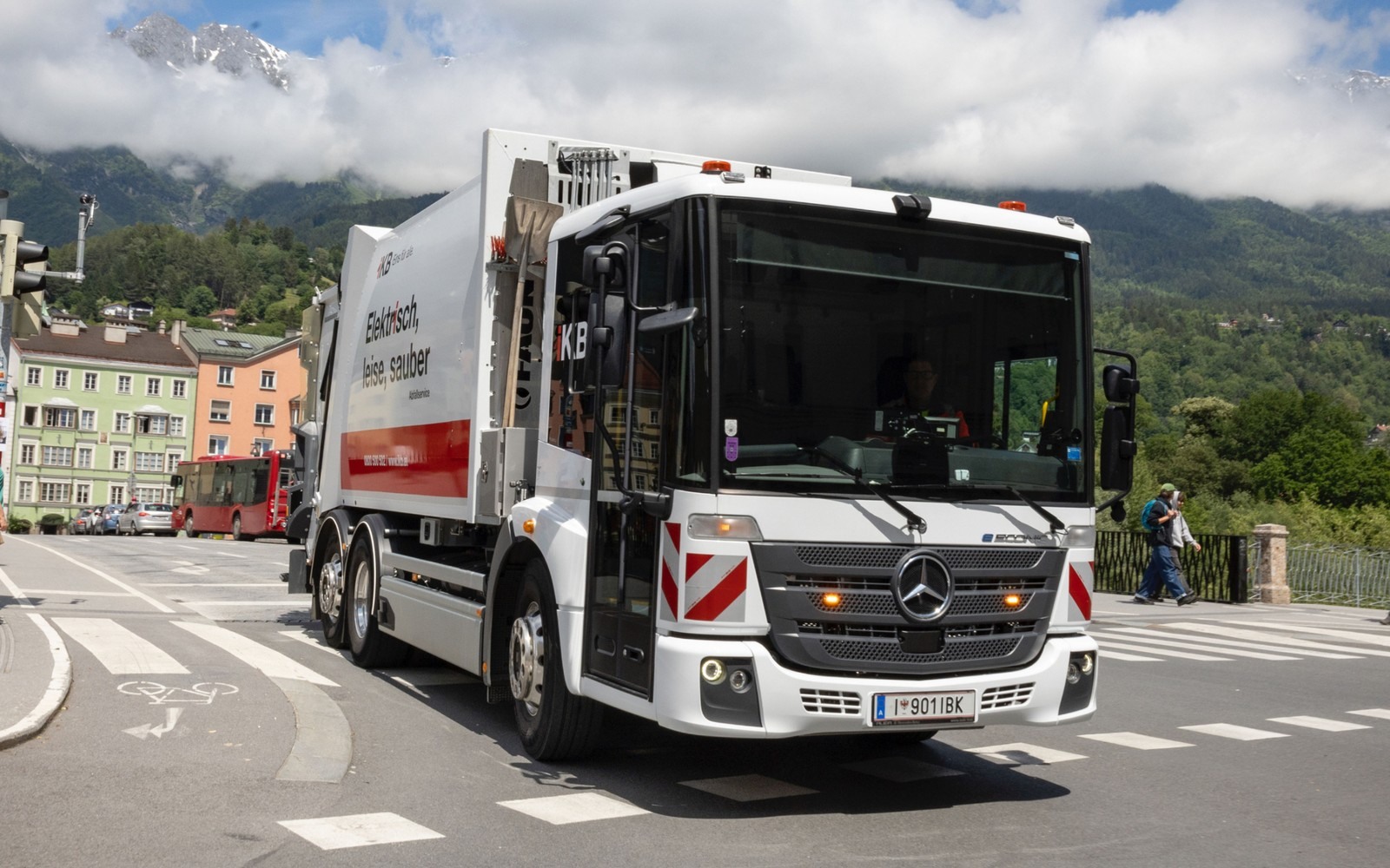 Equipment Financing for Solid Waste Authorities