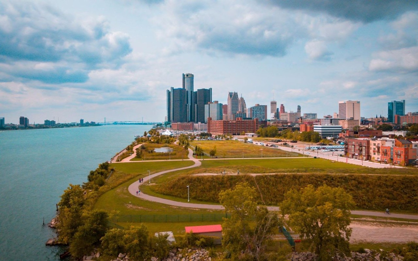 Refuse Truck Financing in Detroit, MI