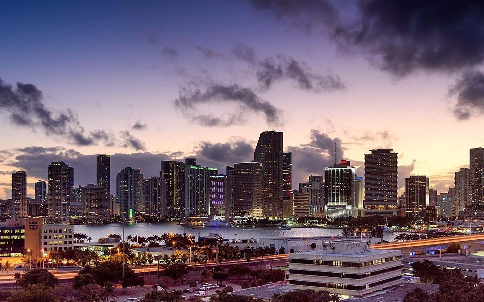 Refuse Truck Financing in Miami, FL