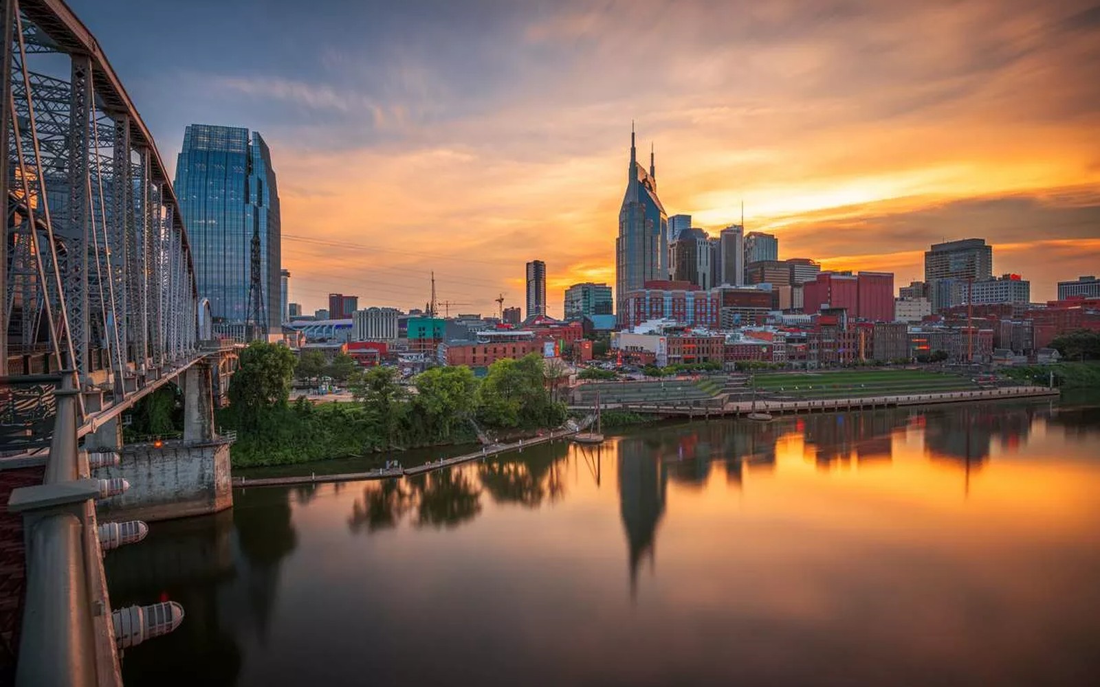 Refuse Truck Financing in Nashville, TN